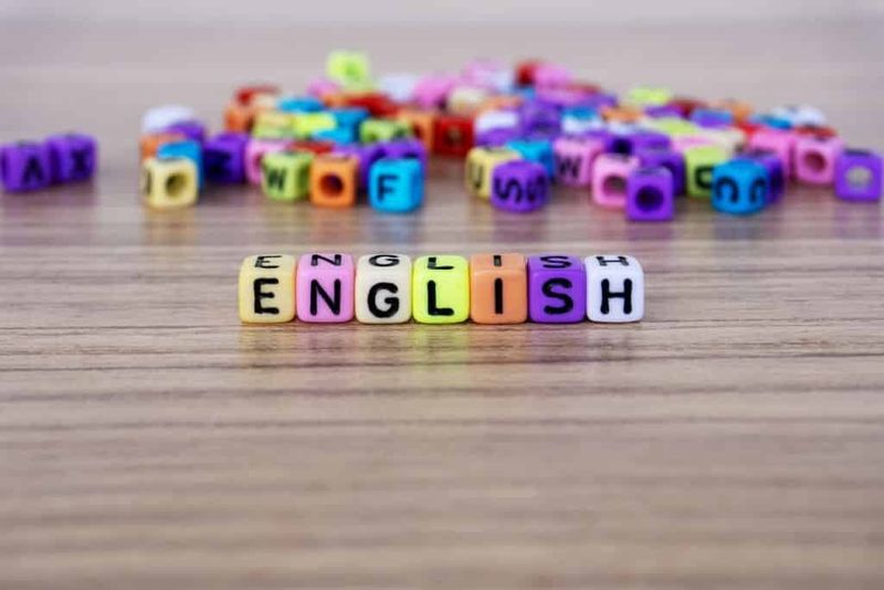 Verbessern Sie Ihre Kommunikationsfähigkeiten mit 275 englischen Wörtern pro Tag