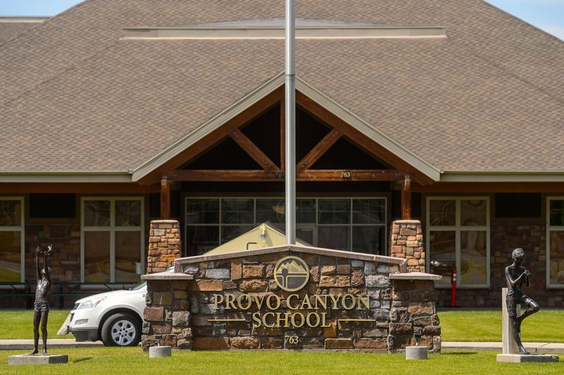 Provo Canyon School Bewertungen zu Missbrauch, Trauma und Überlebenden