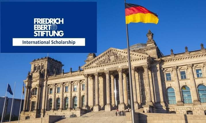 Bewerben Sie sich jetzt für das Friedrich-Ebert-Stiftung-Stipendium 2022/2023!